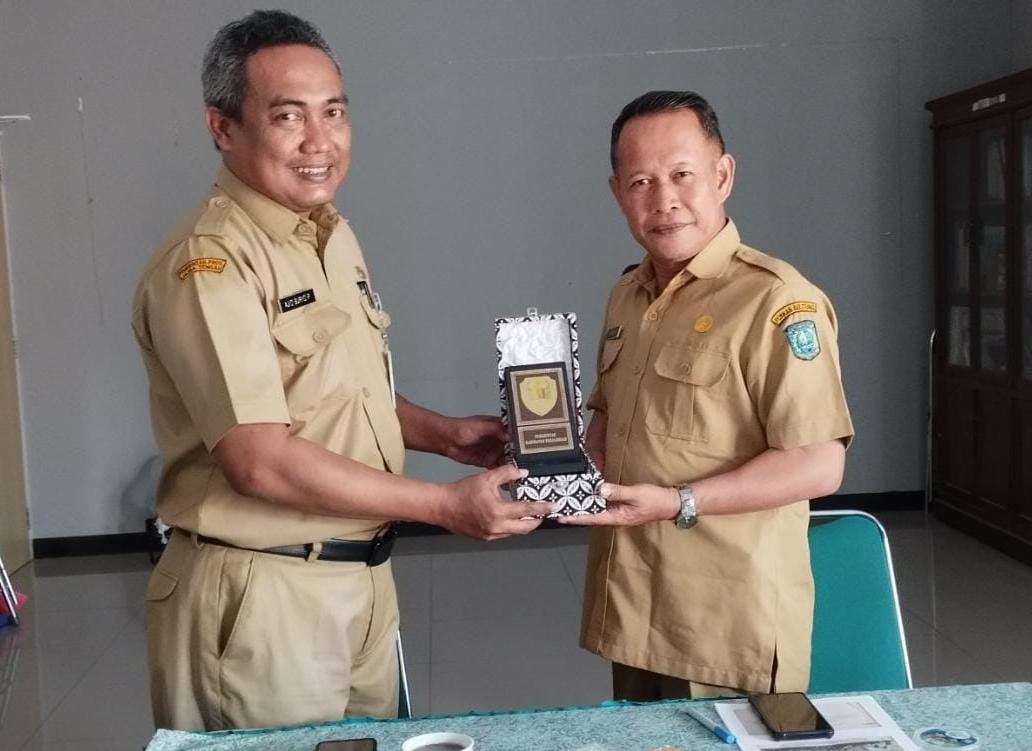 Disdukcapil menerima Kunjungan Kerja Tata Kelola Kearsipan dari Disdukcapil Kabupaten Belitung 